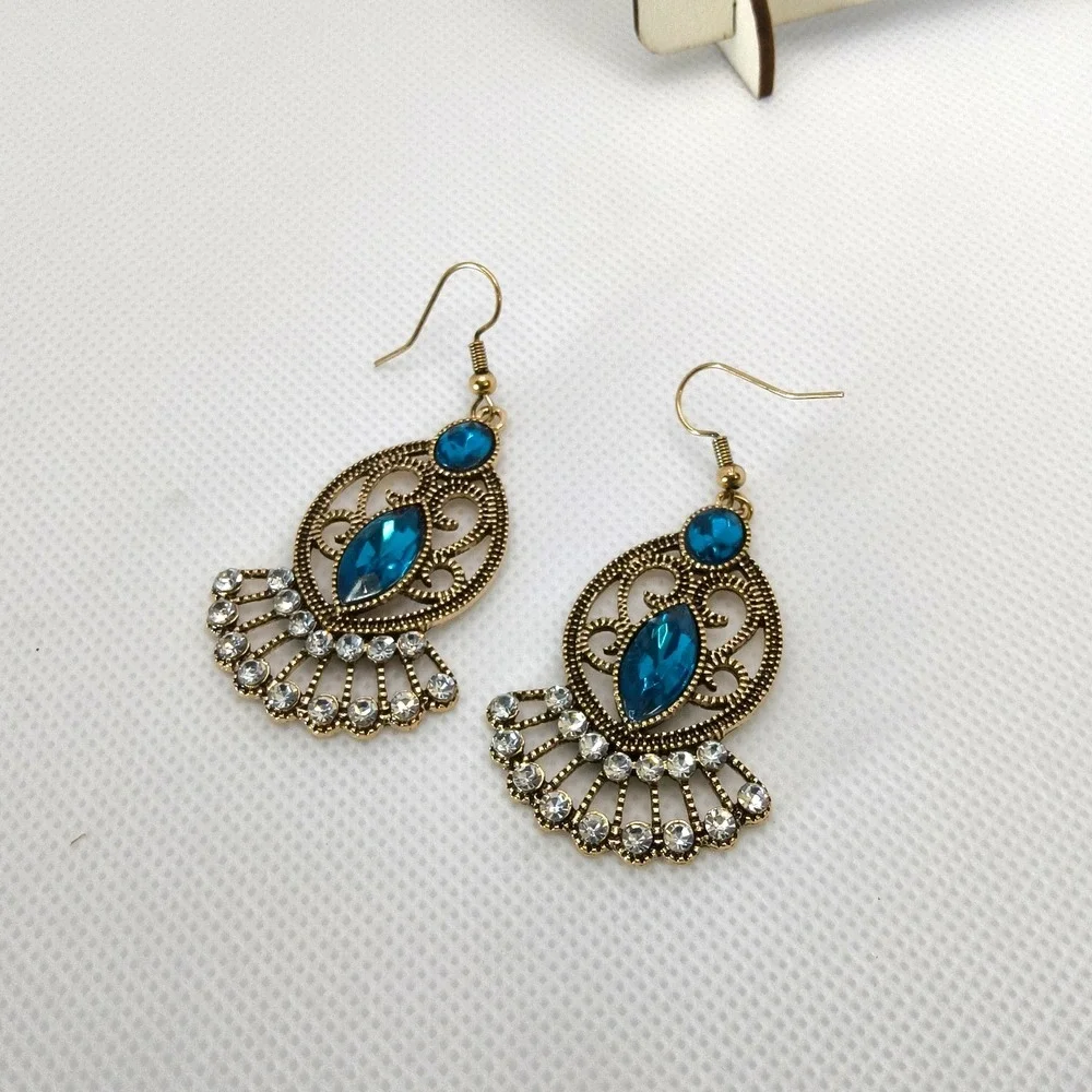 Gold and Blue Teardrop Filigree Earrings‎